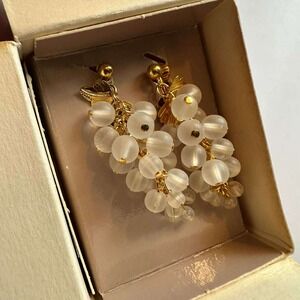 Avon Vintage Frosted Grapes Clip On Earrings Gold Tone White Glass Cluster Fruit
